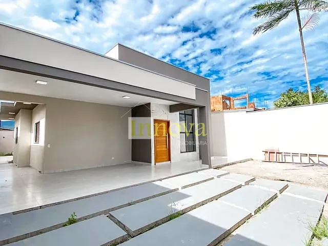 Casa com 360m² 3 quartos e 2 banheiros, à venda, no bairro Pontal de Santa Marina em Caraguatatuba