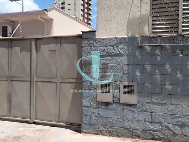 Casa com 264m² 2 quartos e 1 banheiro, à venda, no bairro CENTRO em ARARAQUARA