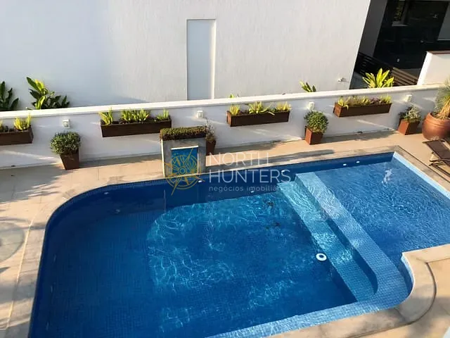 Casa com 600m² 4 quartos e 6 banheiros, à venda, no bairro Jurerê Internacional em Florianópolis