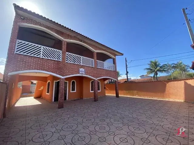 Casa 5 quartos e 5 banheiros, à venda, no bairro Cibratel II em Itanhaém