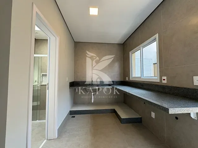 Casa 3 quartos e 4 banheiros, à venda, no bairro Zona Predominantemente Residencial Dois ( ZPR 2) em Nova Odessa