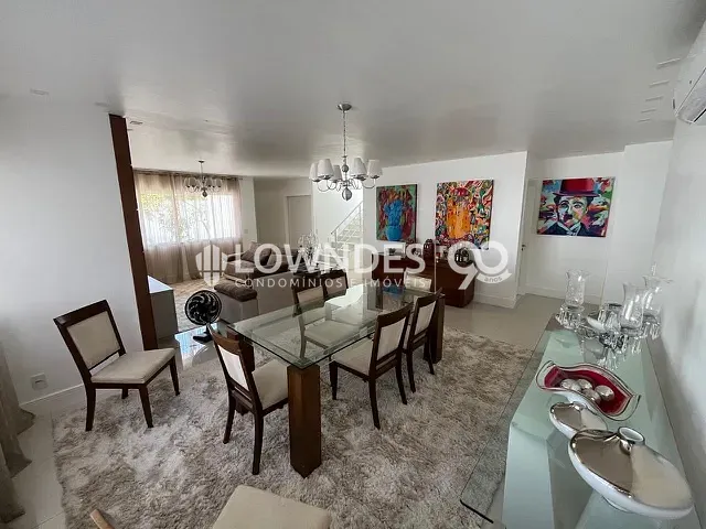 Casa com 612m² 5 quartos e 8 banheiros, à venda, no bairro Jacarepaguá em Rio de Janeiro