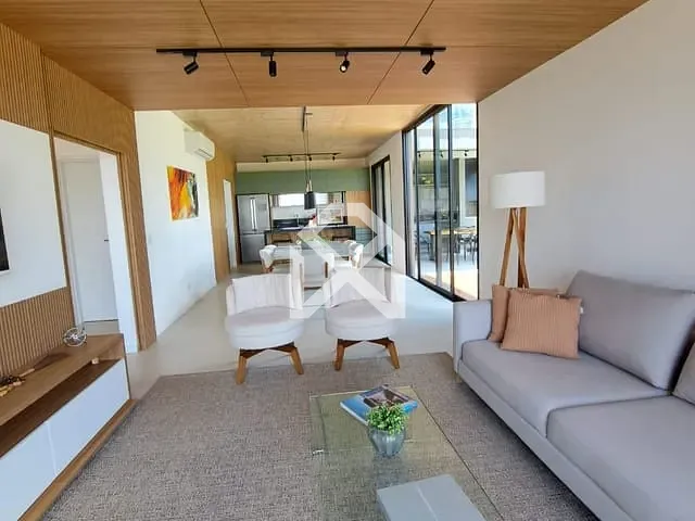 Casa com 363m² 4 quartos e 1 banheiro, à venda, no bairro Itapetinga em Atibaia