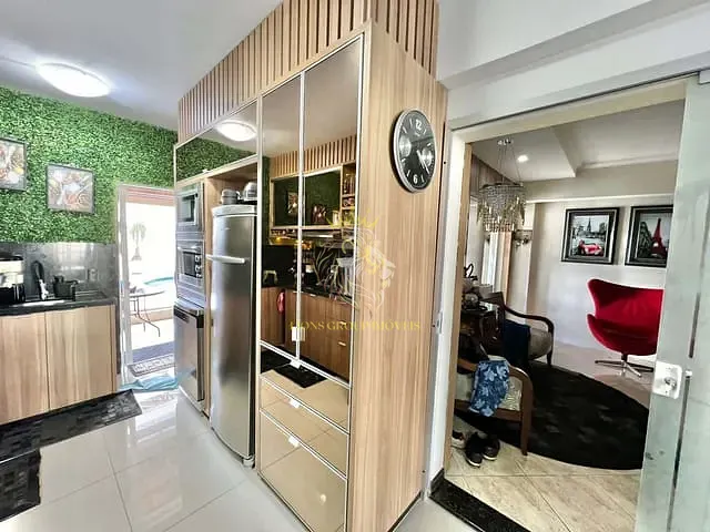 Casa com 312m² 4 quartos e 4 banheiros, à venda, no bairro Centro em Camboriú