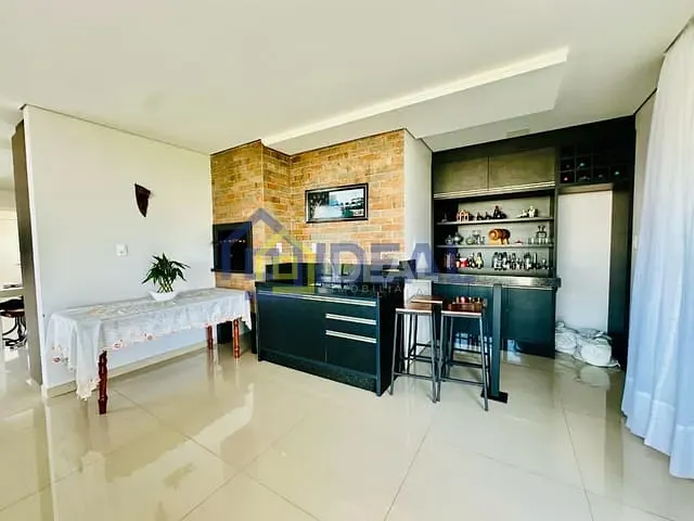 Casa 3 quartos e 4 banheiros, à venda, no bairro Liberdade em Concórdia