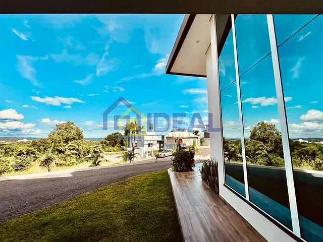 Casa 3 quartos e 4 banheiros, à venda, no bairro Liberdade em Concórdia