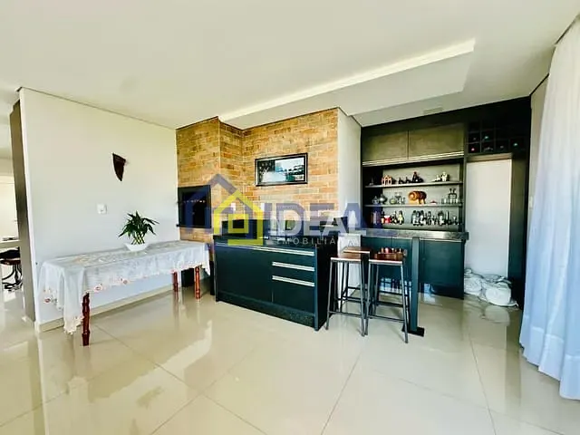 Casa 3 quartos e 4 banheiros, à venda, no bairro Liberdade em Concórdia