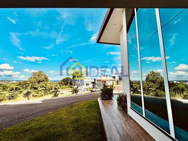Casa 3 quartos e 4 banheiros, à venda, no bairro Liberdade em Concórdia