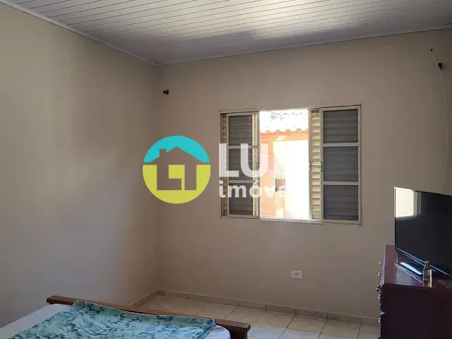 Casa 2 quartos e 1 banheiro, à venda, no bairro Novo Horizonte em Guaranésia