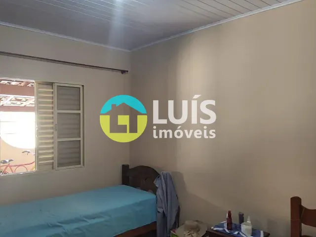 Casa 2 quartos e 1 banheiro, à venda, no bairro Novo Horizonte em Guaranésia