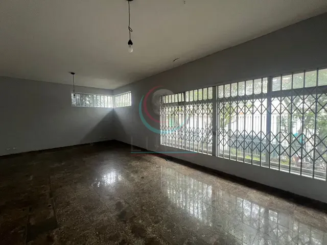 Casa 3 quartos e 3 banheiros, à venda, no bairro Bosque da Saúde em São Paulo