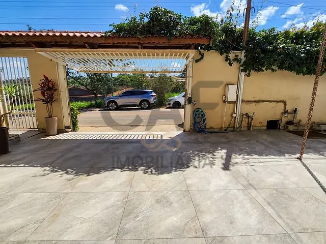 Casa com 374m² 4 quartos e 4 banheiros, à venda, no bairro Florianópolis em Jaguariúna