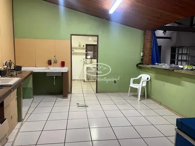 Casa com 1276m², à venda, no bairro Penedo em Itatiaia