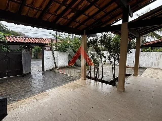 Casa com 360m² 4 quartos e 3 banheiros, à venda, no bairro Piratininga em Niterói