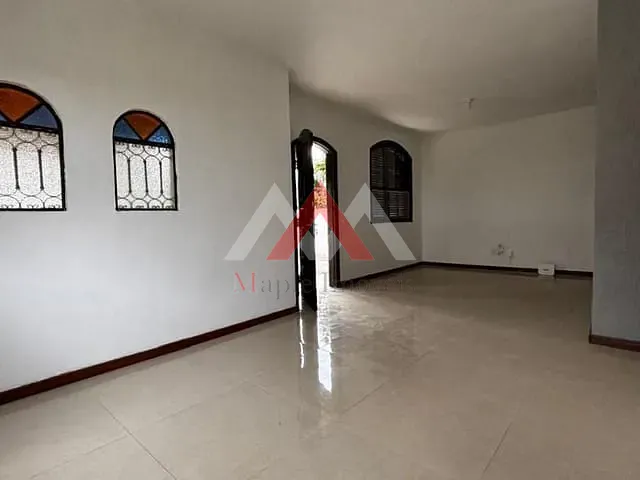 Casa com 360m² 4 quartos e 3 banheiros, à venda, no bairro Piratininga em Niterói
