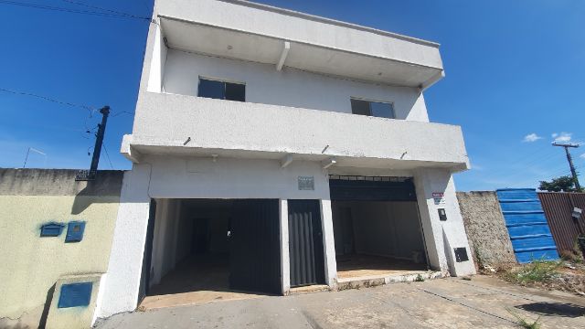 Casa com 387m², à venda, no bairro Condomínio das Esmeraldas em Goiânia