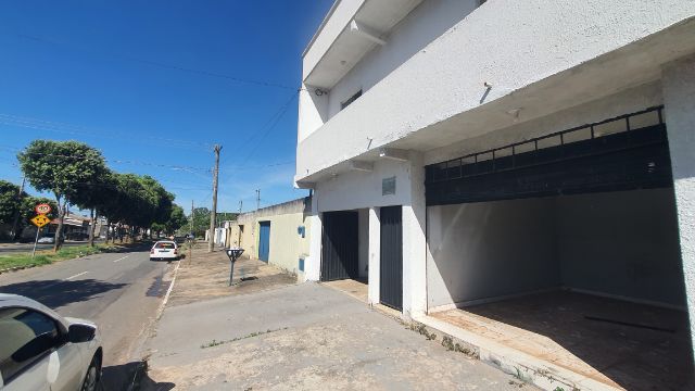 Casa com 387m², à venda, no bairro Condomínio das Esmeraldas em Goiânia