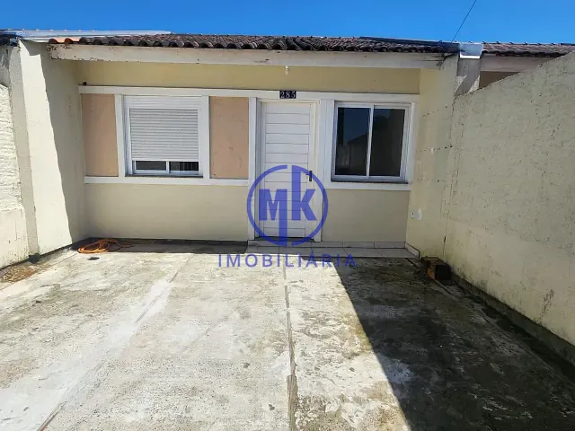 Casa 2 quartos e 1 banheiro, para alugar, no bairro Chácara das Rosas em Cachoeirinha