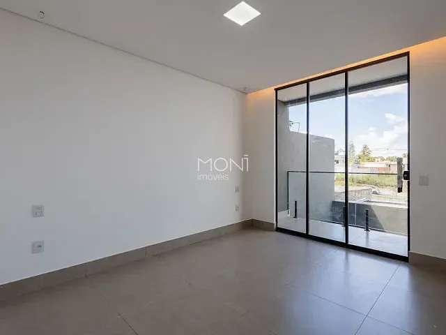 Casa 3 quartos e 2 banheiros, à venda, no bairro Guará II em Brasília
