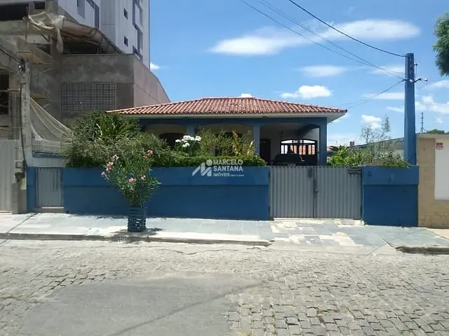 Casa com 513m², à venda, no bairro Recreio em Vitória da Conquista