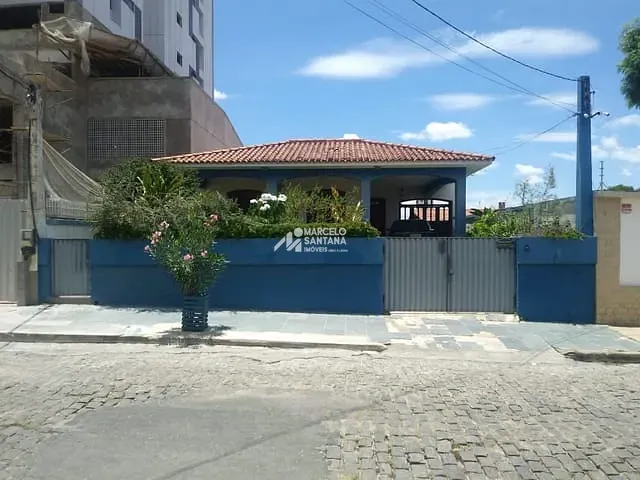 Casa com 513m², à venda, no bairro Recreio em Vitória da Conquista