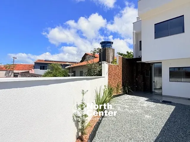 Casa com 135m² 3 quartos e 3 banheiros, à venda, no bairro Centro em Balneário Barra do Sul