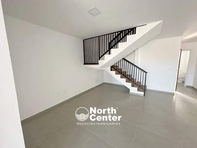 Casa com 135m² 3 quartos e 3 banheiros, à venda, no bairro Centro em Balneário Barra do Sul