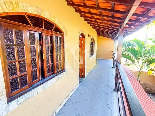Casa com 460m² 3 quartos e 2 banheiros, à venda, no bairro Centro em Maricá