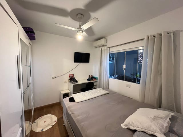 Casa com 300m² 3 quartos e 1 banheiro, à venda, no bairro Jardim do Sol em Londrina