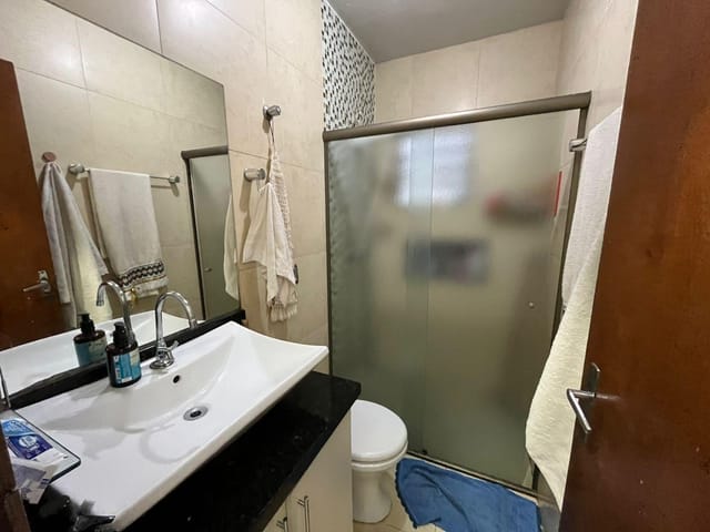 Casa com 300m² 3 quartos e 1 banheiro, à venda, no bairro Jardim do Sol em Londrina