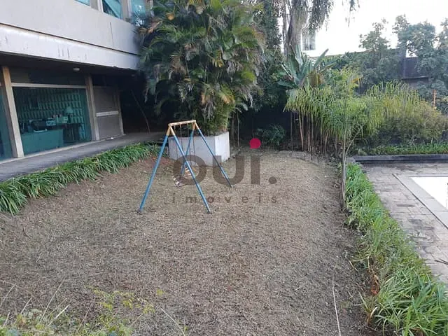 Casa com 1760m² 5 quartos e 7 banheiros, à venda, no bairro Jardim Guedala em São Paulo