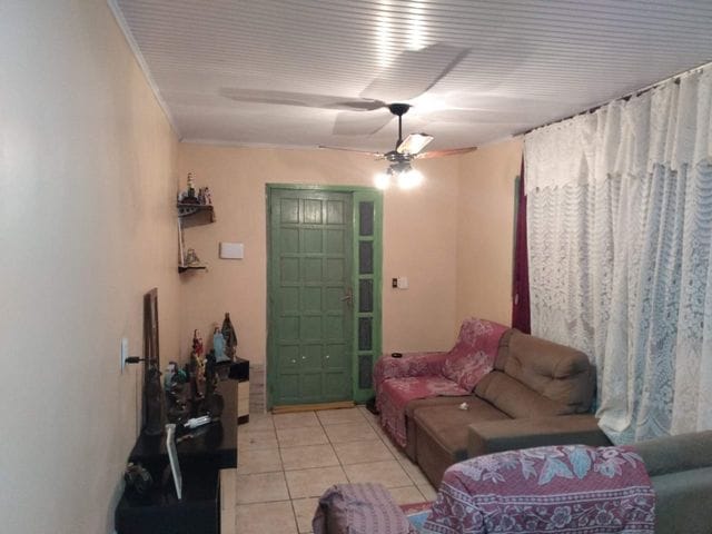 Casa com 175m² 2 quartos e 2 banheiros, à venda, no bairro Colina em Guaíba