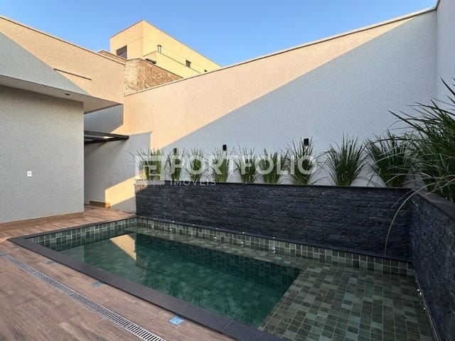 Foto do Casa - Casa com 3 dormitórios à venda por R$ 1.550.000,00 - Jardins Porto - Senador Canedo/GO | Portfolio Imóveis