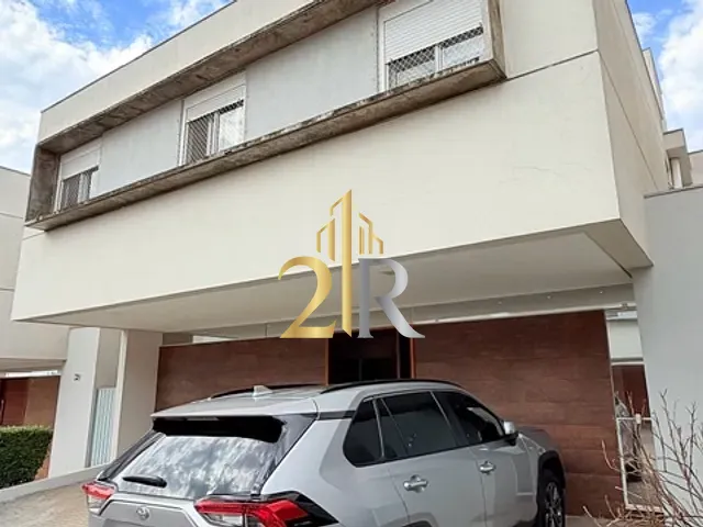 Casa com 296m² 4 quartos e 3 banheiros, à venda, no bairro Interlagos em São Paulo