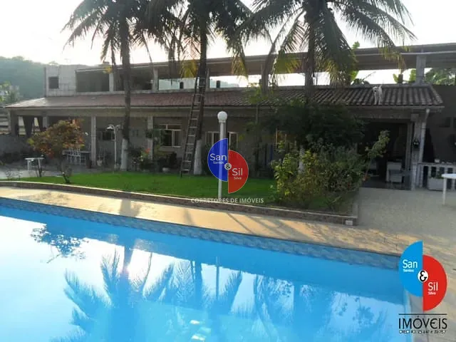 Casa 4 quartos e 4 banheiros, à venda, no bairro Praia da Esperança (Praia de Mauá) em Magé