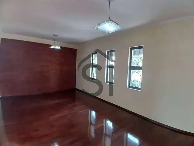 Casa 3 quartos e 3 banheiros, para alugar, no bairro Chácara Machadinho I em Americana