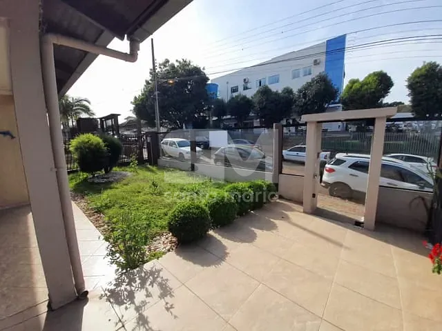 Casa 4 quartos e 2 banheiros, para alugar, no bairro Engenho Braun em Chapecó