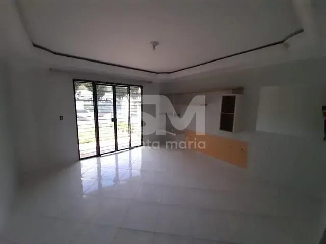 Casa 4 quartos e 2 banheiros, para alugar, no bairro Engenho Braun em Chapecó