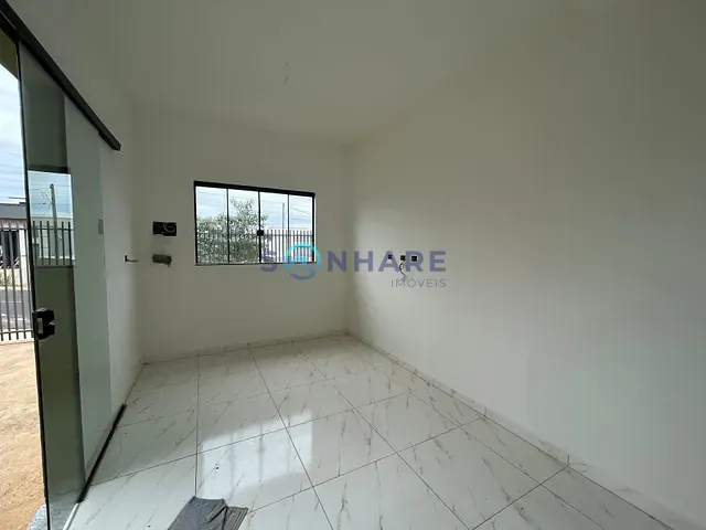 Casa 2 quartos e 1 banheiro, à venda, no bairro Santa Izabel em Siqueira Campos
