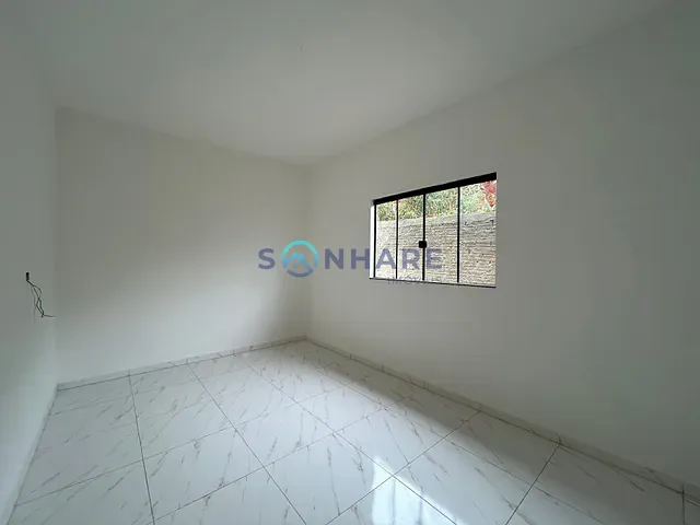 Casa 2 quartos e 1 banheiro, à venda, no bairro Santa Izabel em Siqueira Campos