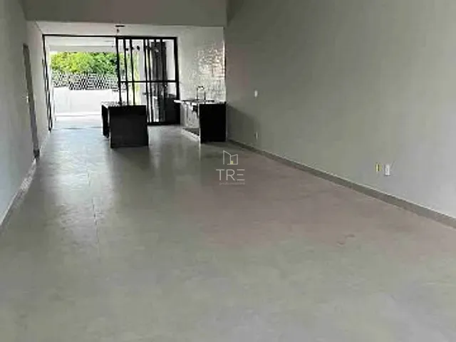 Casa com 400m² 3 quartos e 4 banheiros, à venda, no bairro Residencial Santa Maria em Valinhos