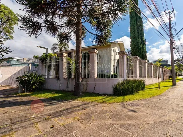 Casa com 418m² 4 quartos e 7 banheiros, à venda, no bairro Jardim Social em Curitiba