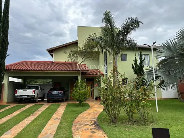 Casa com 1010m² 3 quartos e 6 banheiros, à venda, no bairro Jardim Santa Teresa em Jundiaí
