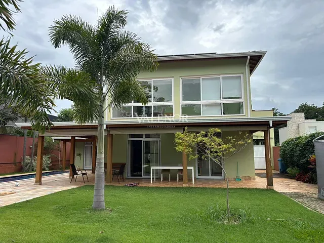 Casa com 1010m² 3 quartos e 6 banheiros, à venda, no bairro Jardim Santa Teresa em Jundiaí