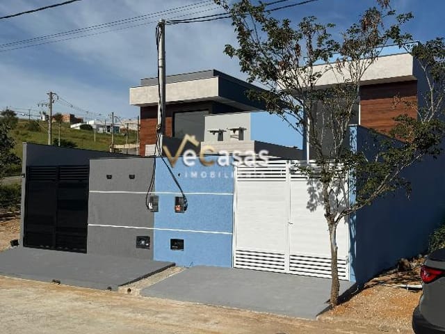 Casa com 100m² 2 quartos e 3 banheiros, à venda, no bairro Lagoa em Macaé