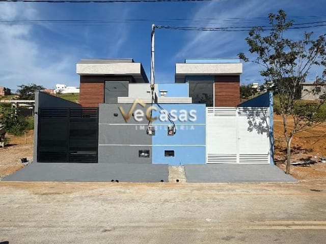 Casa com 100m² 2 quartos e 3 banheiros, à venda, no bairro Lagoa em Macaé