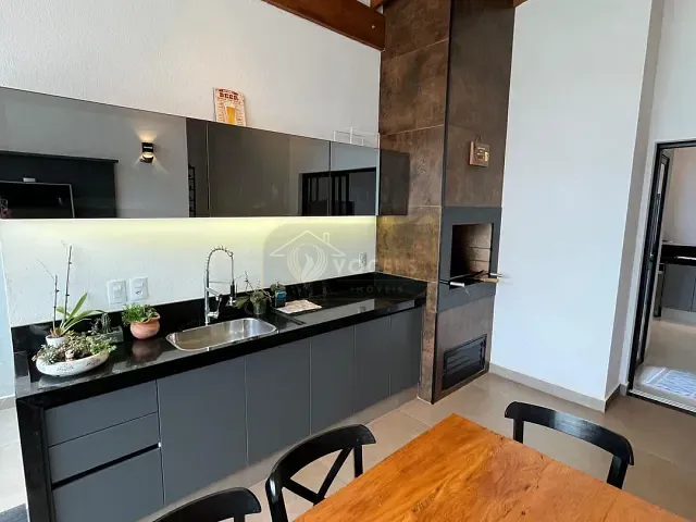 Casa 3 quartos e 3 banheiros, à venda, no bairro Residencial Palm Park III - Flor D'Aldeia em Holambra