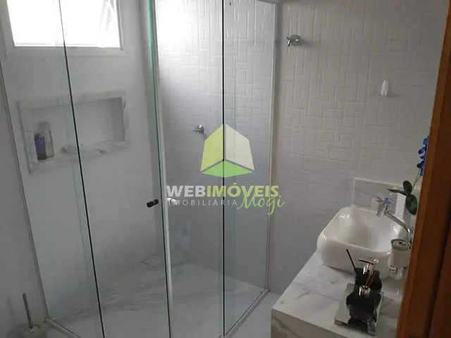 Casa com 250m² 3 quartos e 4 banheiros, à venda, no bairro Fazenda Rodeio em Mogi Das Cruzes