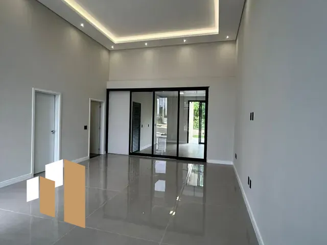 Casa com 252m² 3 quartos e 4 banheiros, à venda, no bairro Vila Rubens em Indaiatuba
