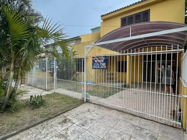 Casa com 200m² 4 quartos e 3 banheiros, à venda, no bairro Laranjal em Pelotas